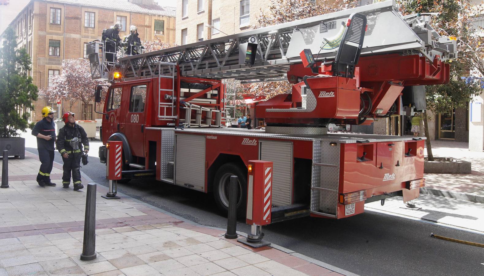 Humareda en la calle Gabilondo