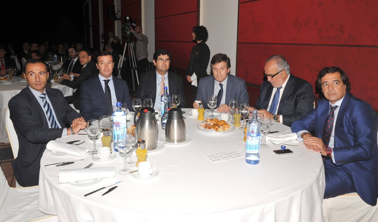 Javier Cid (Alentia Alternativa);Javier Vázquez, director de zona del BBVA; Eduardo Estévez (Empresa Familiar de Castilla y León); Alfonso Jiménez (Cascajares); Benito Tejedor (Postquam Cosmetic);y Manuel Salgado (director de Nuevos Negocios y Grandes Clientes de El Norte).