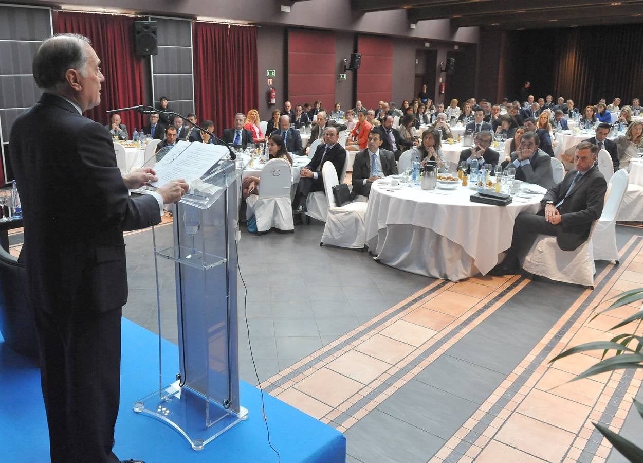 Jornada sobre la internacionalización de las empresas y las perspectivas de crecimiento económico organizada por El Norte de Castilla y el BBVA