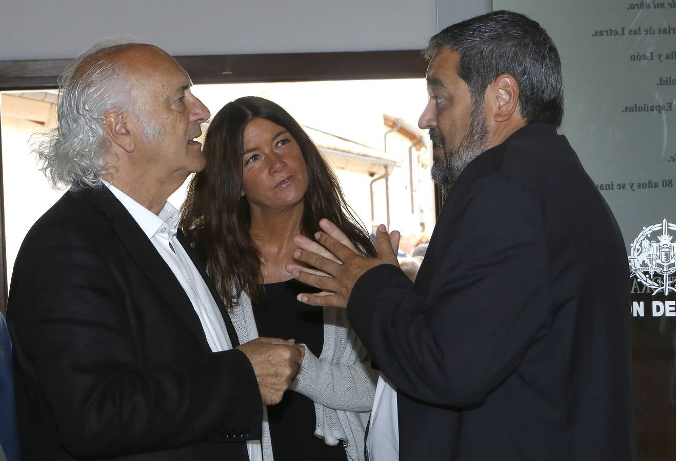 Inauguración del Patio El Norte de Castilla del Centro e-LEA Miguel Delibes de la Villa del Libro de Urueña (1/2)