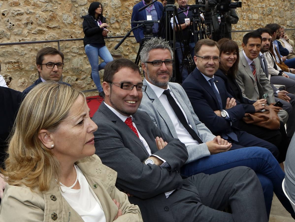 Inauguración del Patio El Norte de Castilla del Centro e-LEA Miguel Delibes de la Villa del Libro de Urueña (1/2)