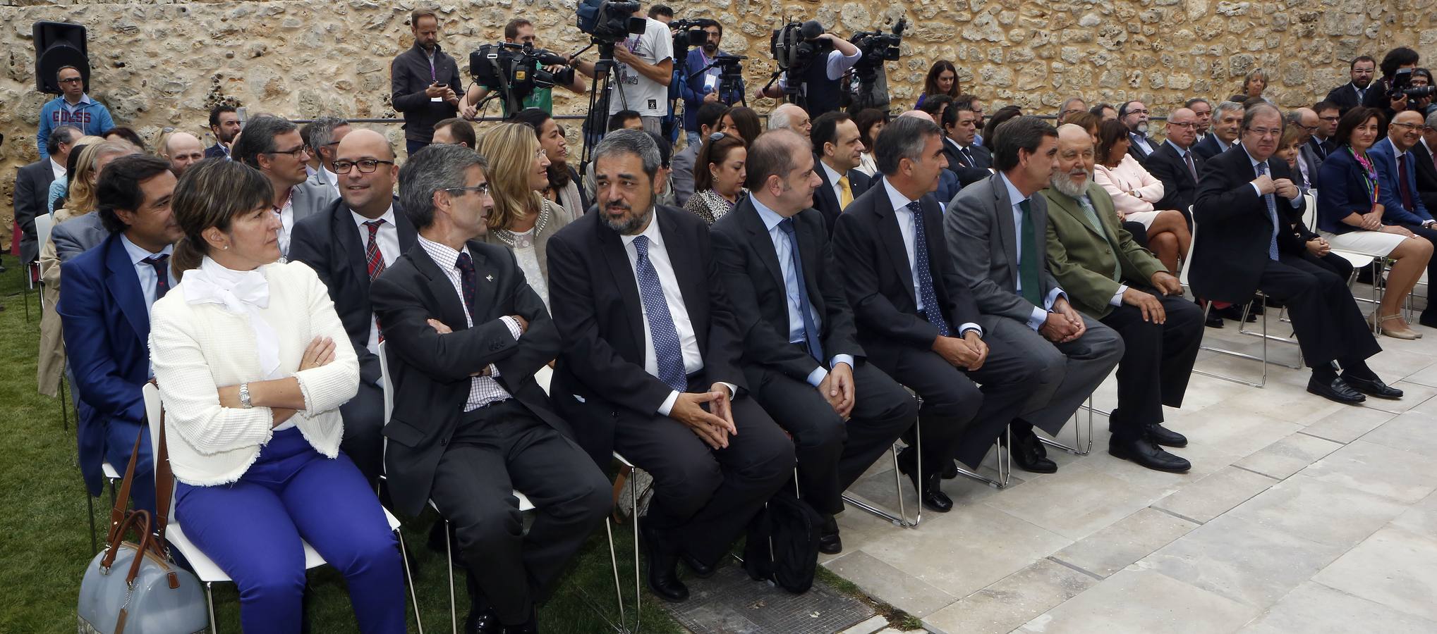 Inauguración del Patio El Norte de Castilla del Centro e-LEA Miguel Delibes de la Villa del Libro de Urueña (1/2)