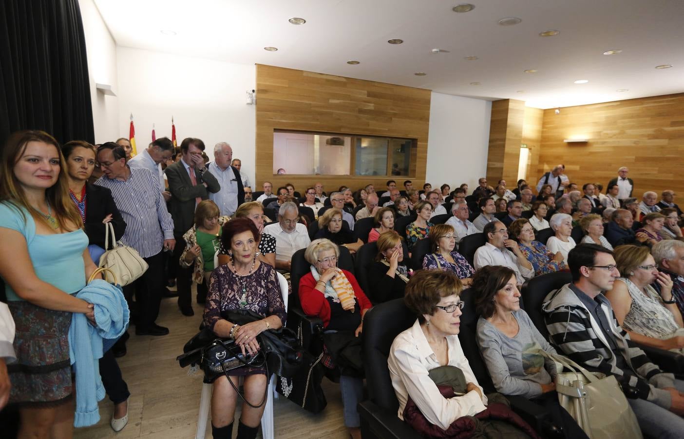 Alberto Vázquez-Figueroa en el Aula de Cultura de El Norte de Castilla