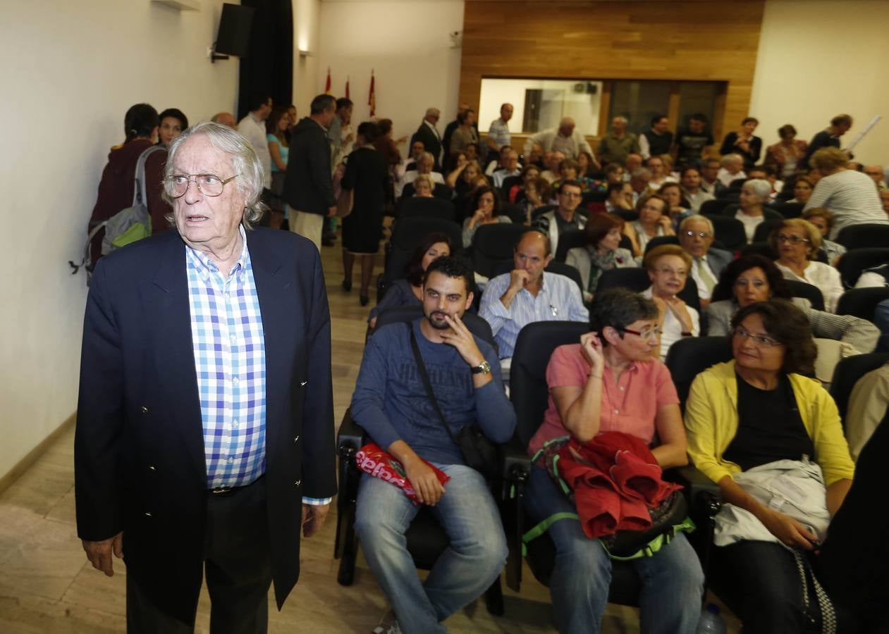 Alberto Vázquez-Figueroa en el Aula de Cultura de El Norte de Castilla