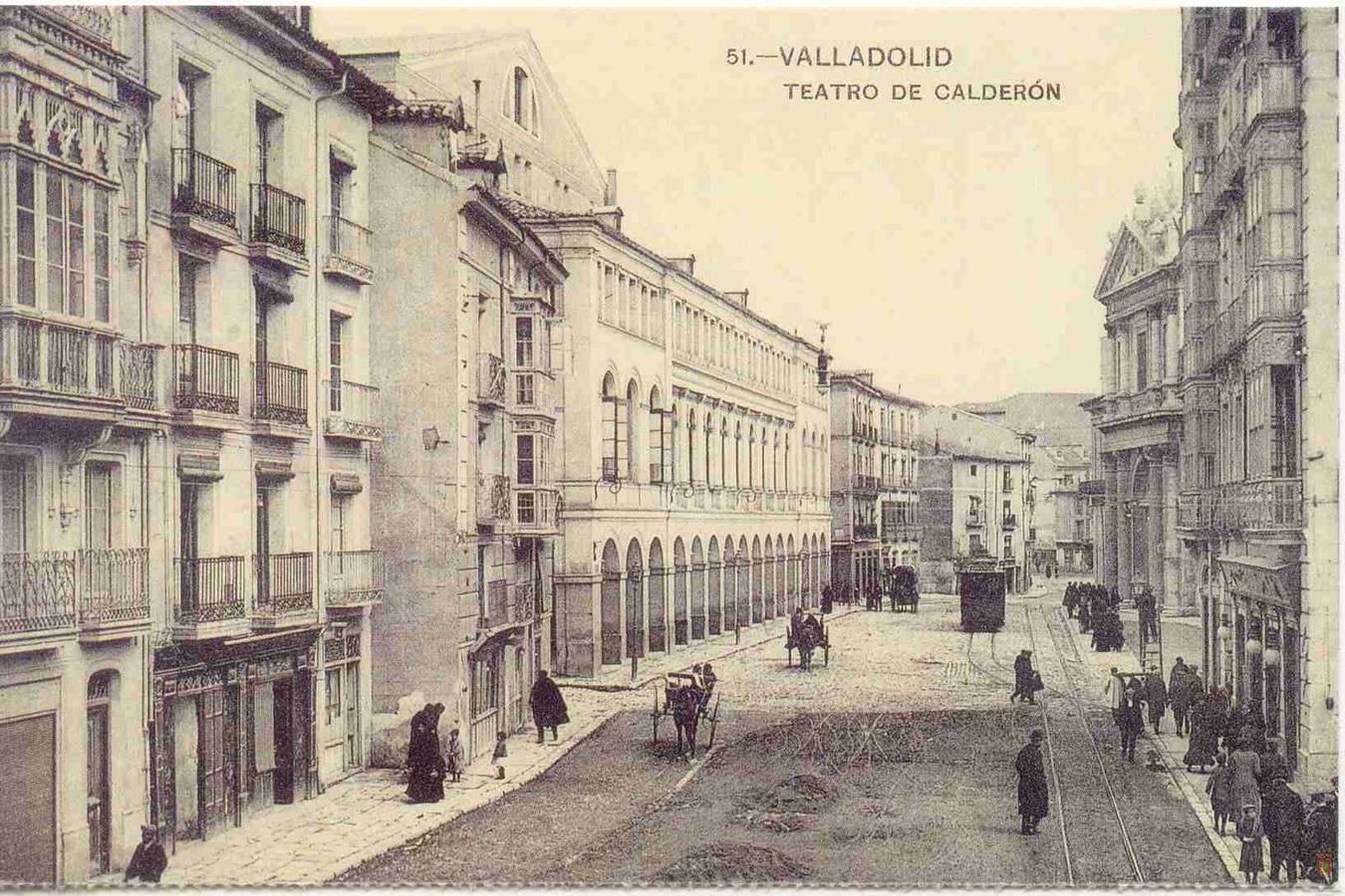 La fachada del teatro y su entorno, en una postal de principios del siglo XX.