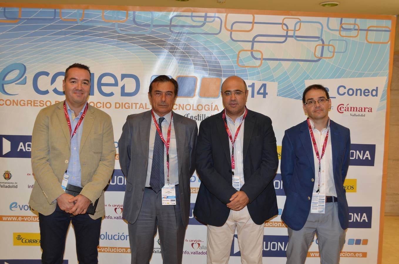 Asistentes a la segunda edición del congreso e-Coned en la Feria de Valladolid (1/2)