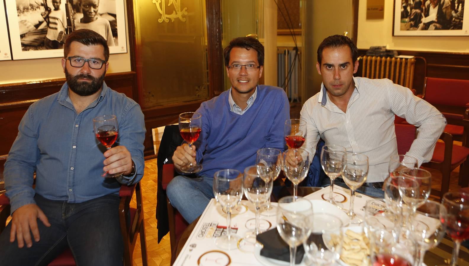 Alberto Benito, de Grumer Catering; Tomás Cabezón, vicepresidente de la Diputación de Soria; Alejandro Tutor, de la Junta.