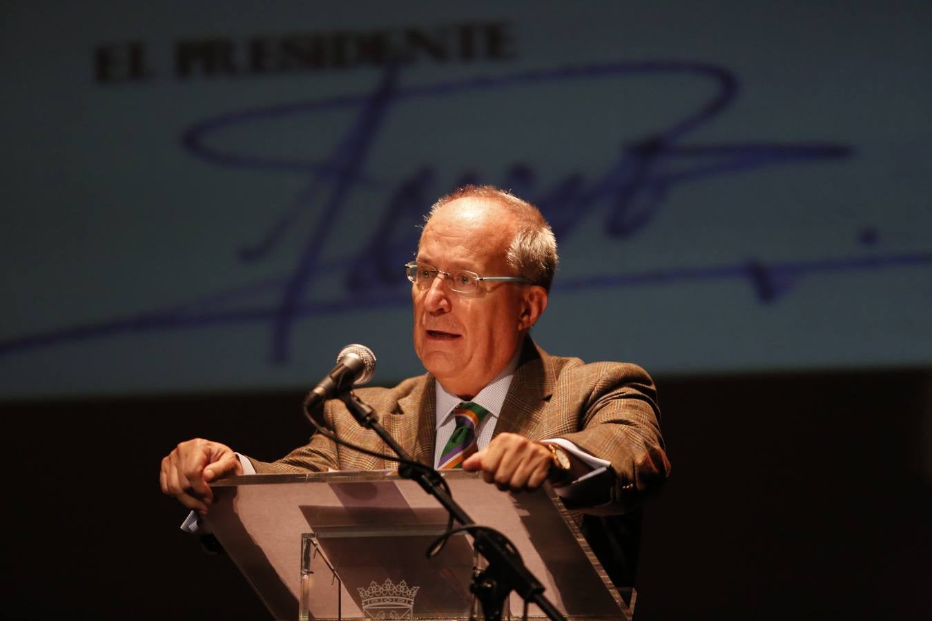 Clamor por la unidad del Archivo de Salamanca en el Teatro Liceo (1/2)