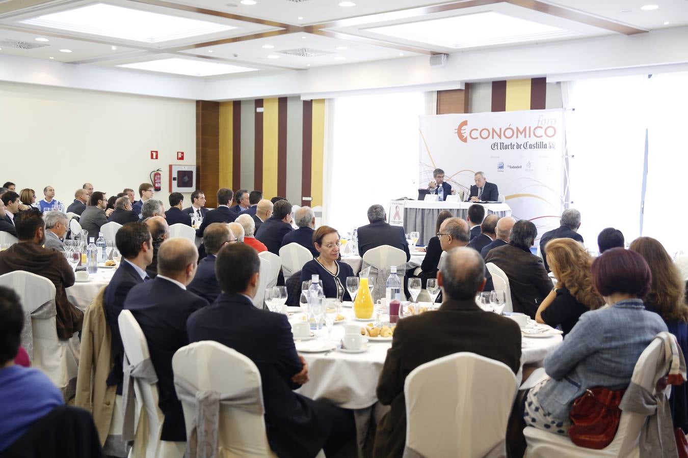 El exministro de Economía,  Carlos Solchaga en el Foro Económico de El Norte de Castilla en Salamanca