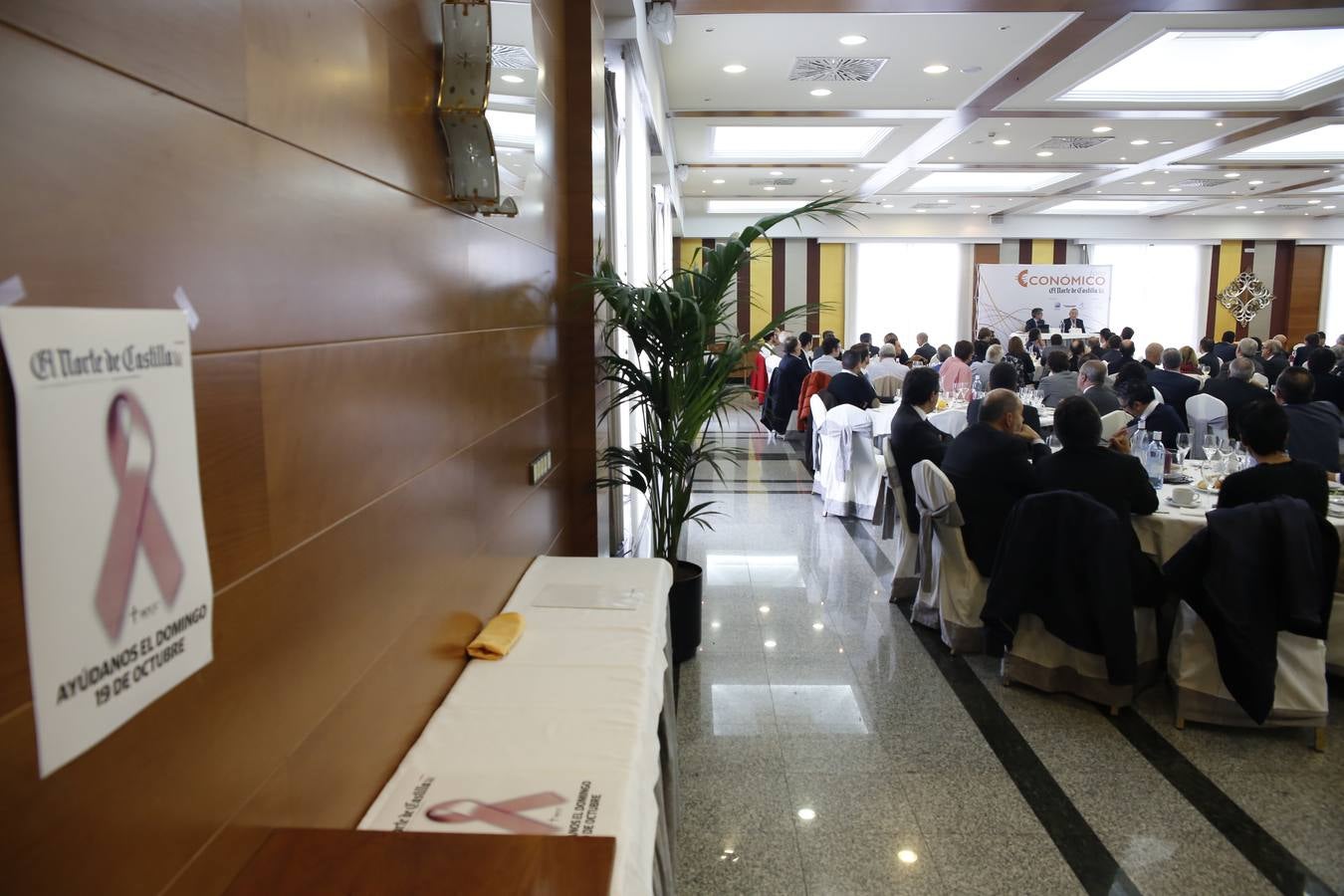 El exministro de Economía,  Carlos Solchaga en el Foro Económico de El Norte de Castilla en Salamanca