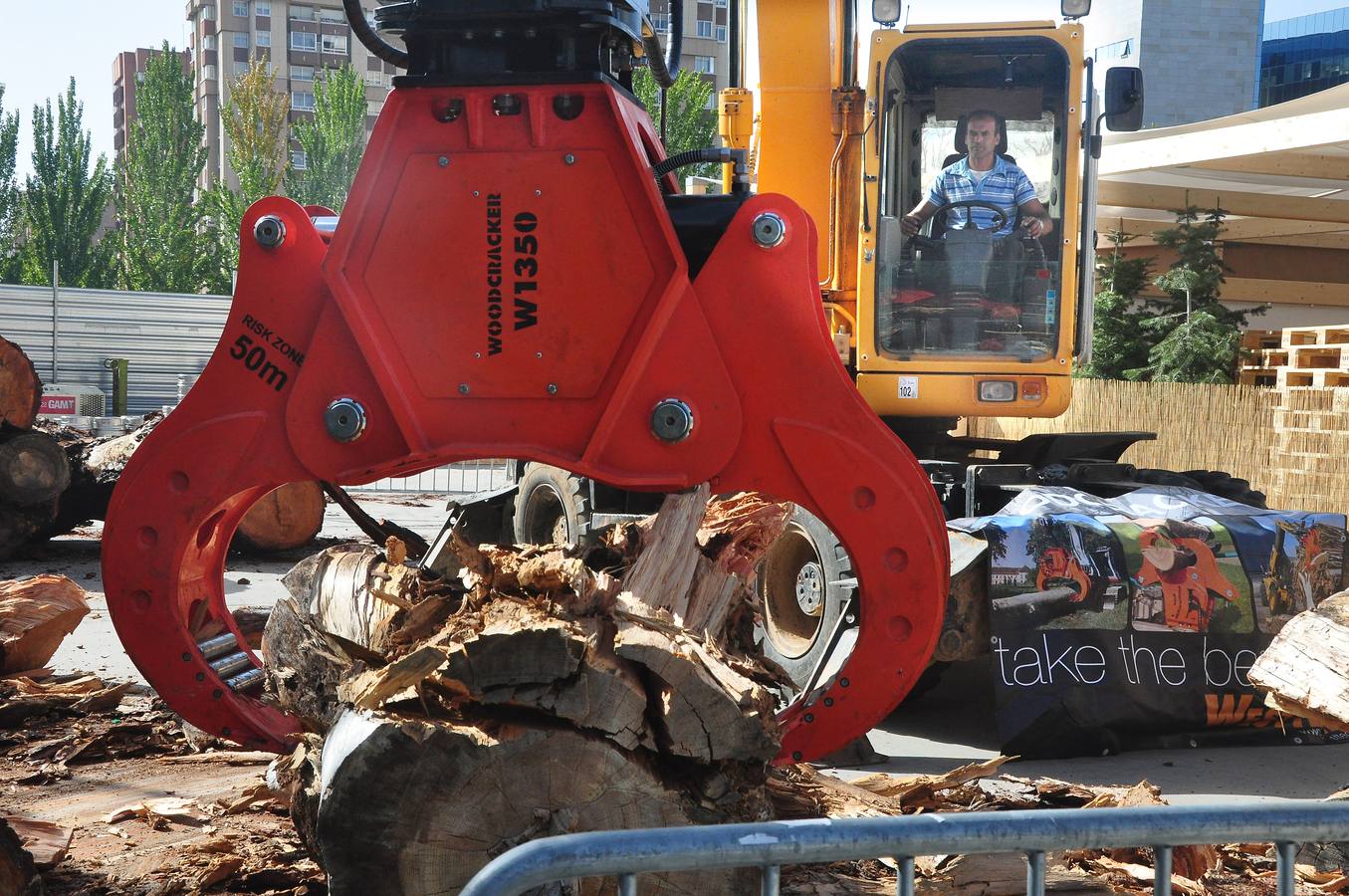Inauguración de la feria Expobiomasa 2014 en Valladolid