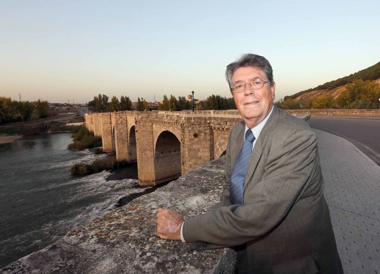 El catedrático Pedro Carasa en el ciclo &#039;La Historia de la Provincia de Valladolid&#039; celebrado en Cabezón de Pisuerga