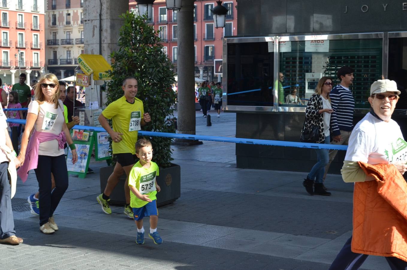 Marcha contra el cáncer en Valladolid (1/4)