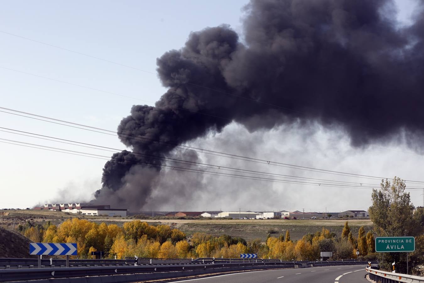 Incendio en la fábrica Composites Avanzados de Arévalo (Ávila)