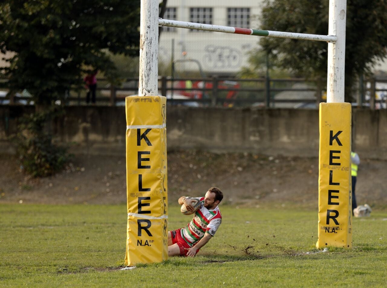 Partido de rugby entre el Hernani y el Quesos Entrepinares (21-29)