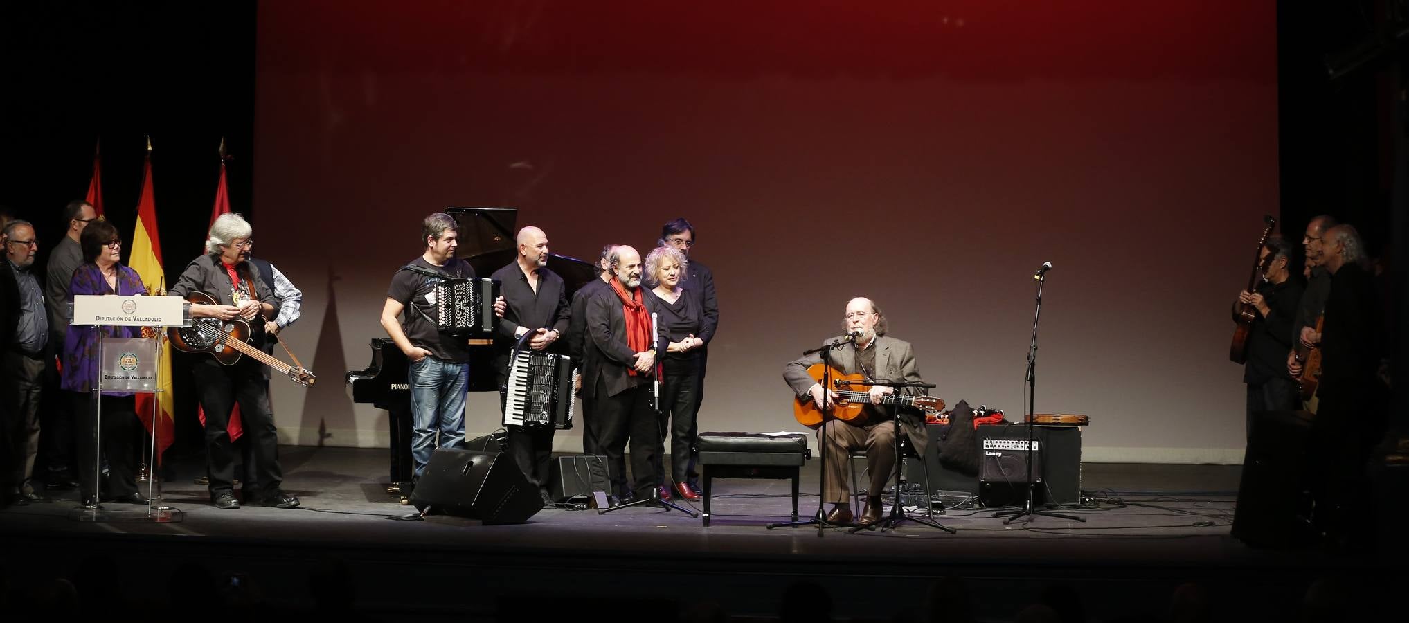 Valladolid rinde homenaje a Joaquín Díaz