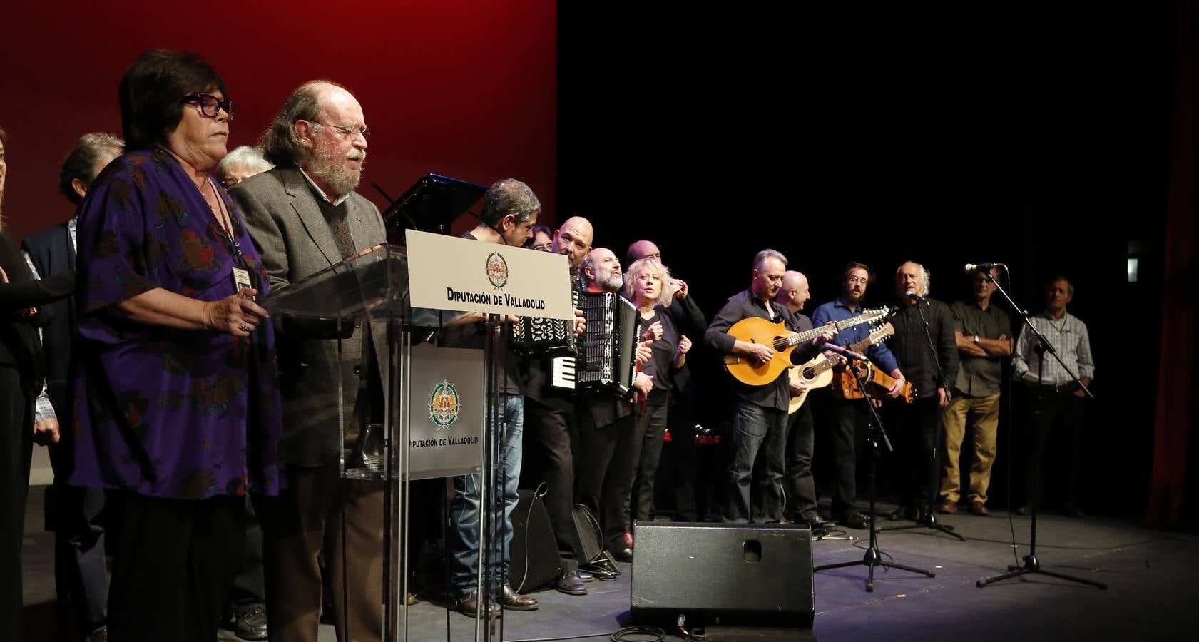 Valladolid rinde homenaje a Joaquín Díaz