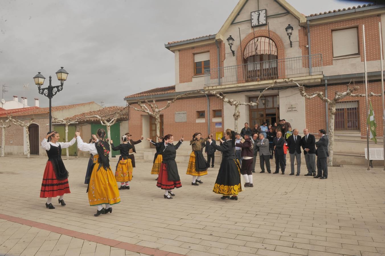 Inauguración del polideportivo multifuncional en Villaverde de Medina. Valladolid