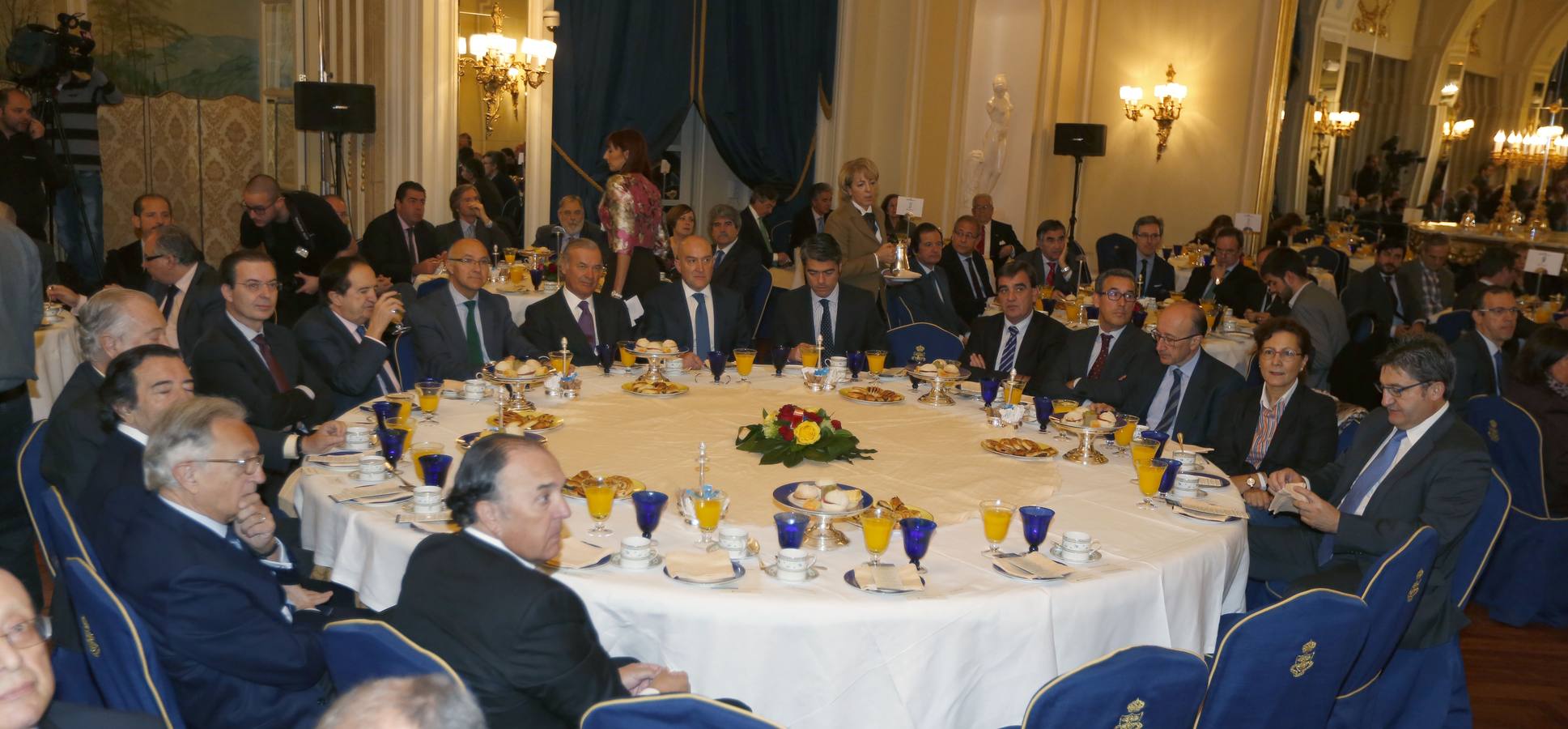 El director de El Norte de Castilla pronuncia en el hotel Ritz de Madrid la conferencia estrella del 160 aniversario de la fundación del diario (1/2)