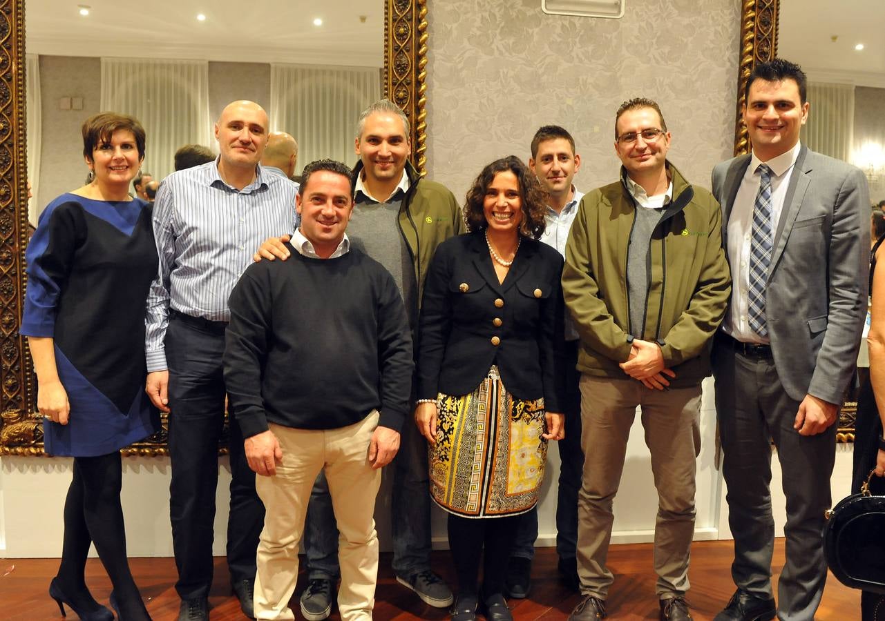 Edita Pereira, José Antonio Mozo, Óscar de Santos, Alberto San Miguel, Patricia Mozo, David Hernangómez, Nacho Ibáñez y Óscar, de El Norte.