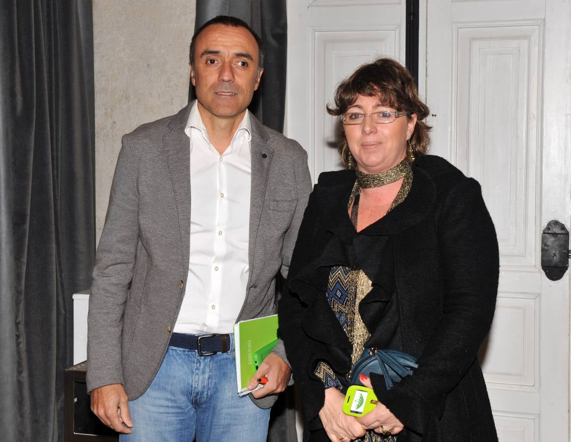 Nacho Falces y Celia Miravalles, de Agronews.