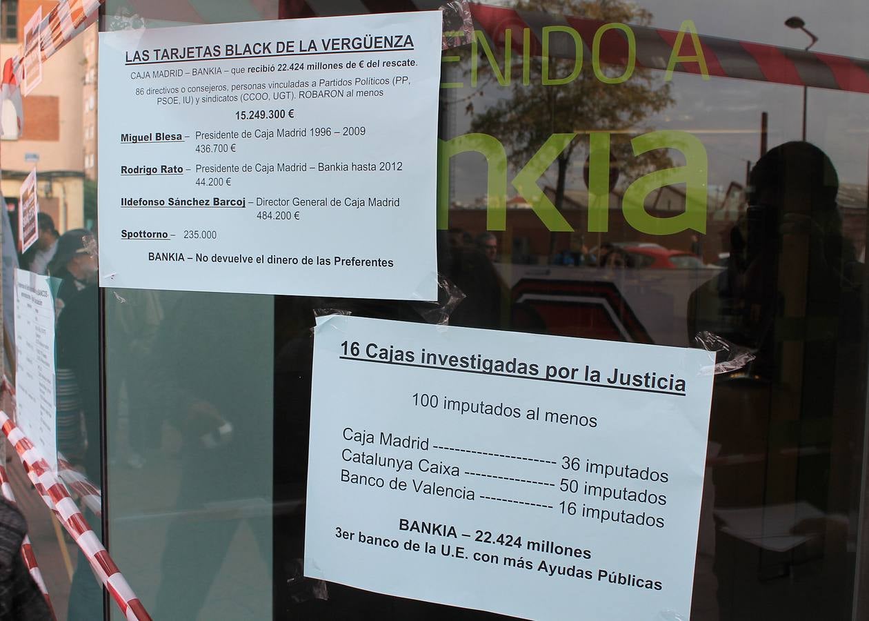 Protesta contra los desahucios en el barrio de Delicias de Valladolid