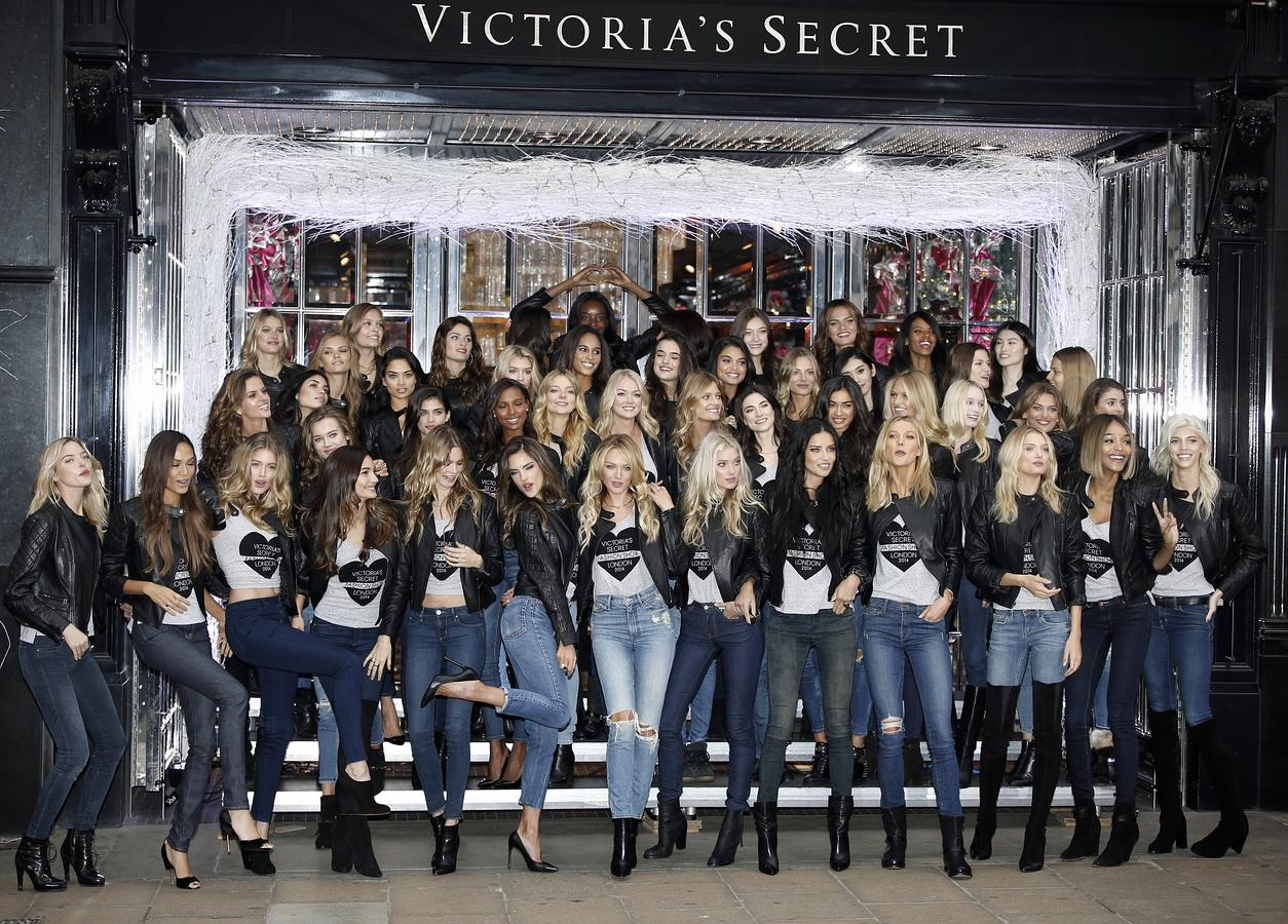 Los ángeles de Victoria&#039;s Secret invaden Londres