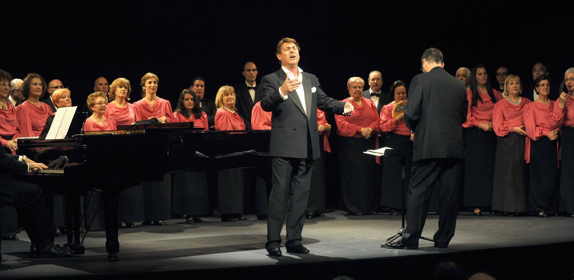 Entrega de los premios Lira de Oro, de la Agrupación Musical Amigos de la Zarzuela