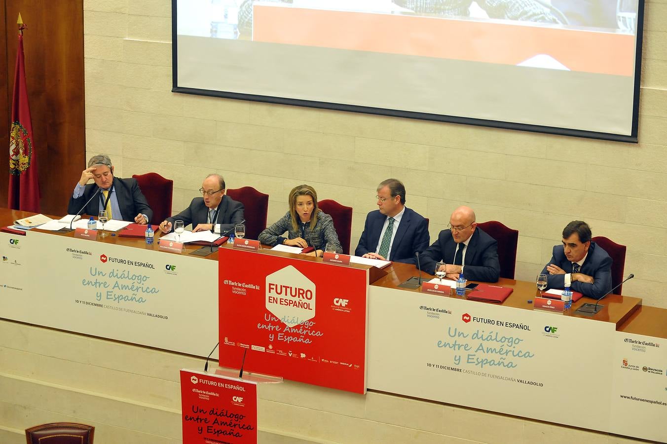 Acto inaugural de las jornadas &#039;Futuro en Español&#039; en el castillo de Fuensaldaña