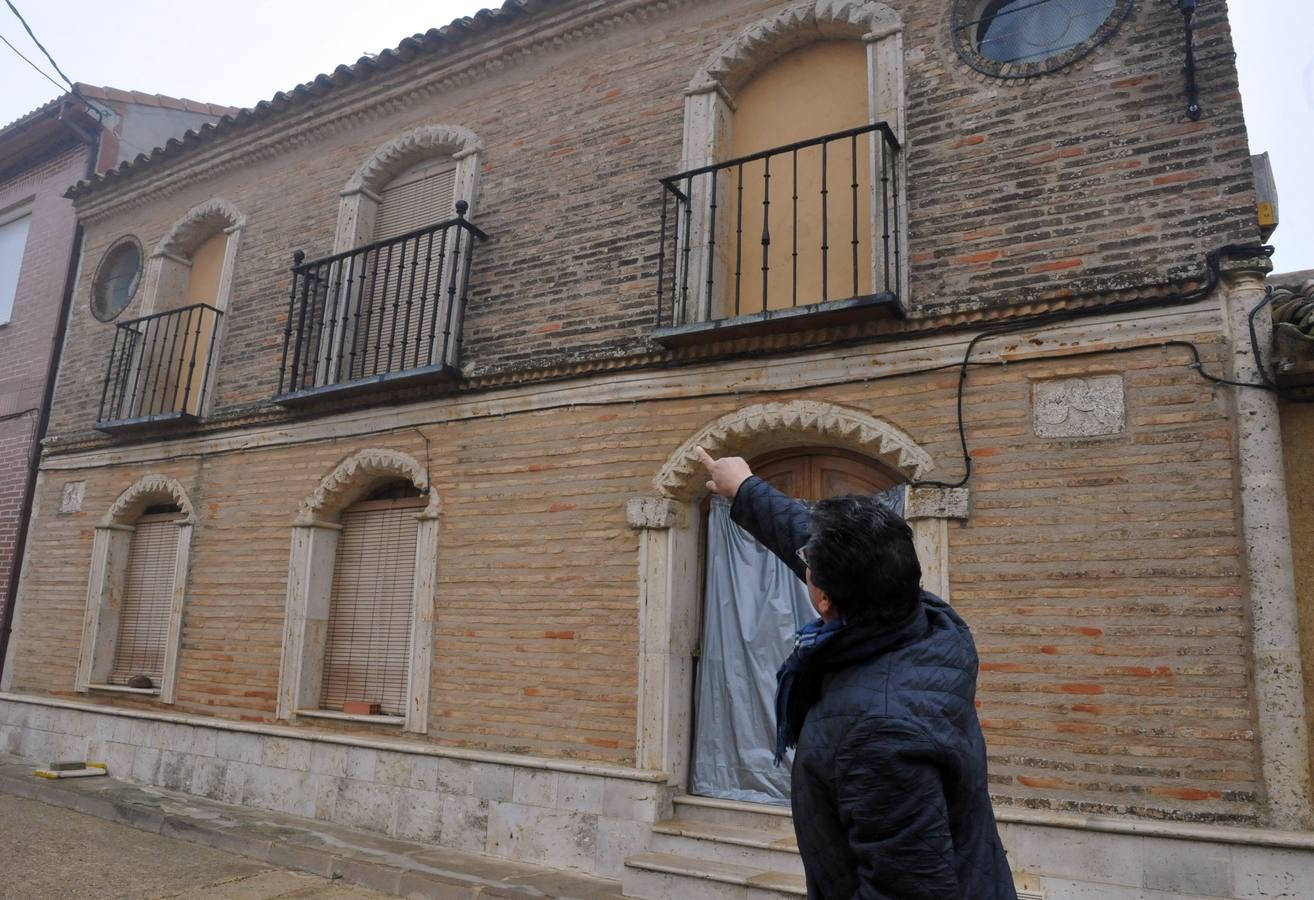 Ceinos de Campos recupera los restos de los arcos de la antigua iglesia de Santa María del Temple