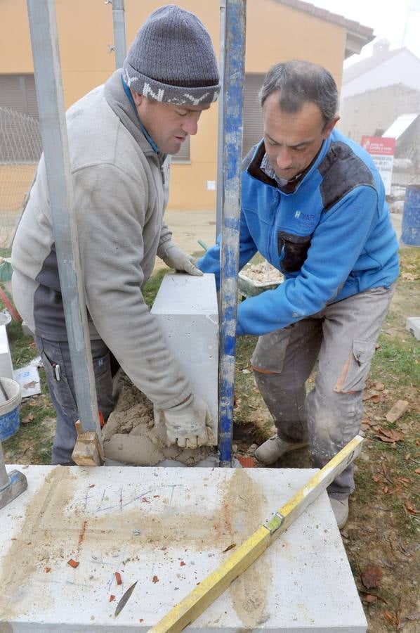 Ceinos de Campos recupera los restos de los arcos de la antigua iglesia de Santa María del Temple