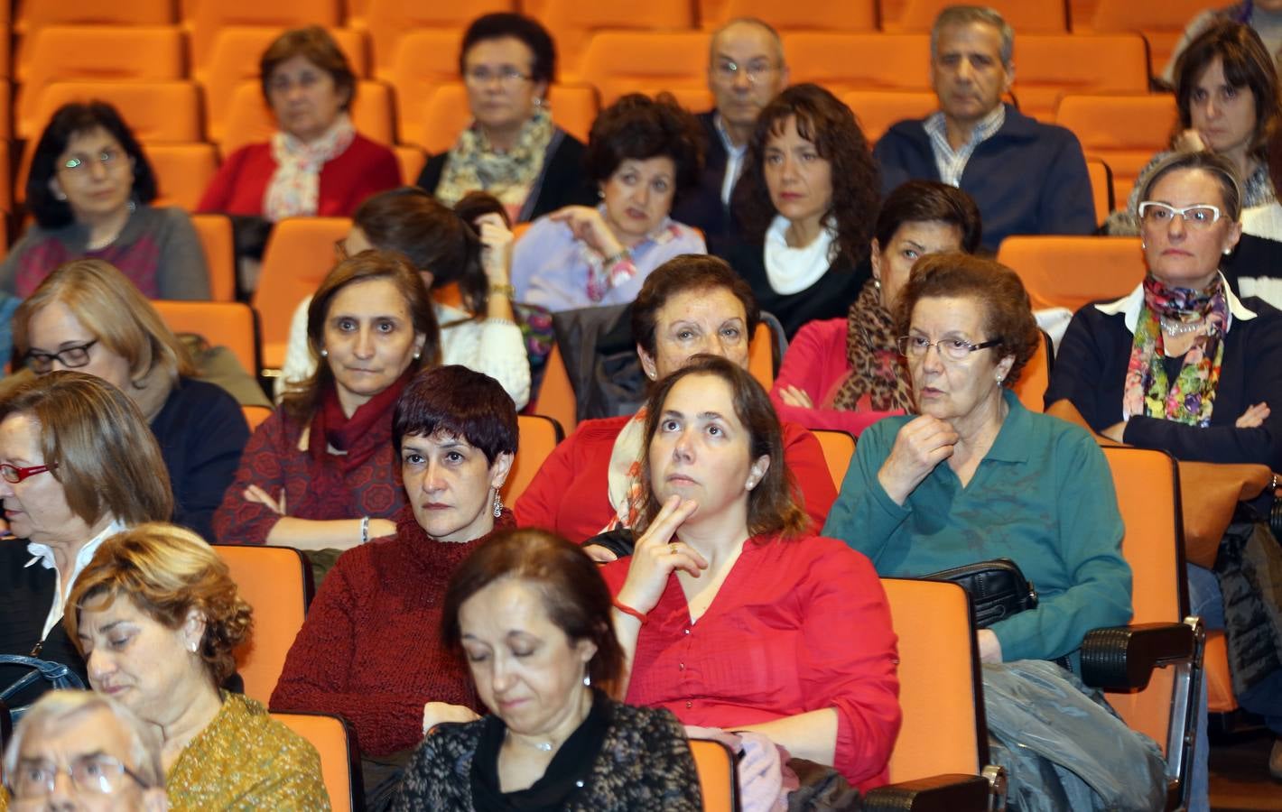 El doctor Ángel Santaolaya en las Aulas de la Salud de El Norte de Castilla