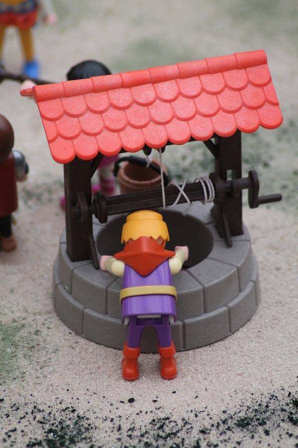Belén con muñecos de Playmobil en la Residencia Universitaria Fuenleal de Valladolid