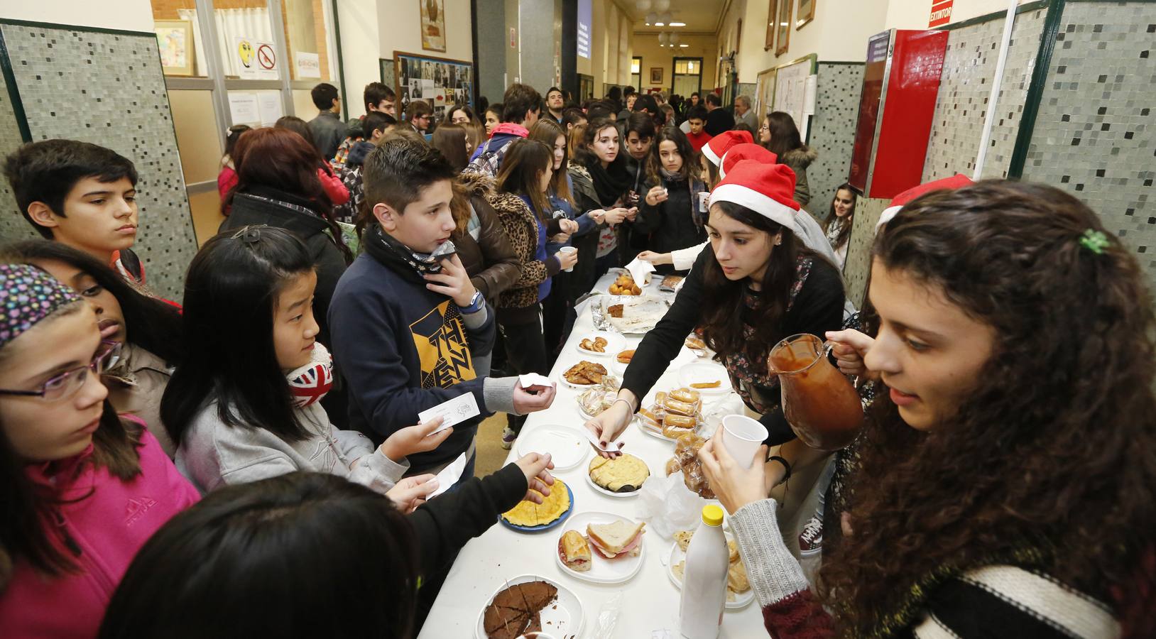 Desayuno solidario en el instituto Zorrilla de Valladolid