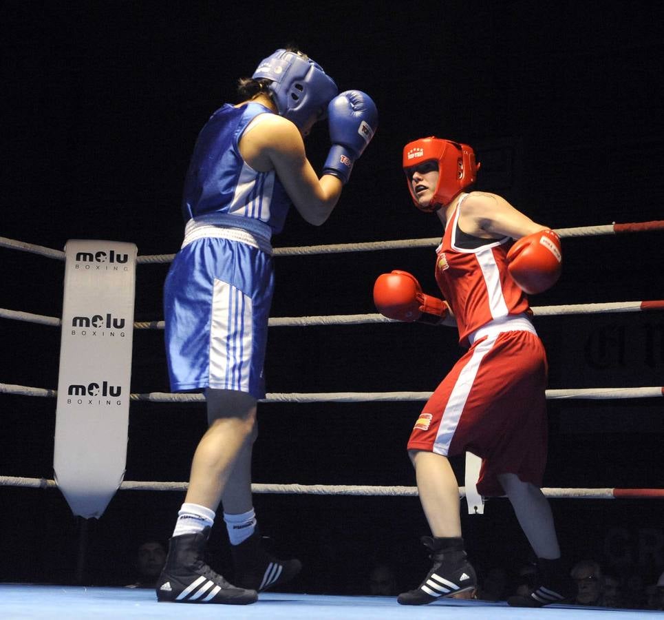 Combate de Boxeo en el Polideportivo Rondilla de Valladolid
