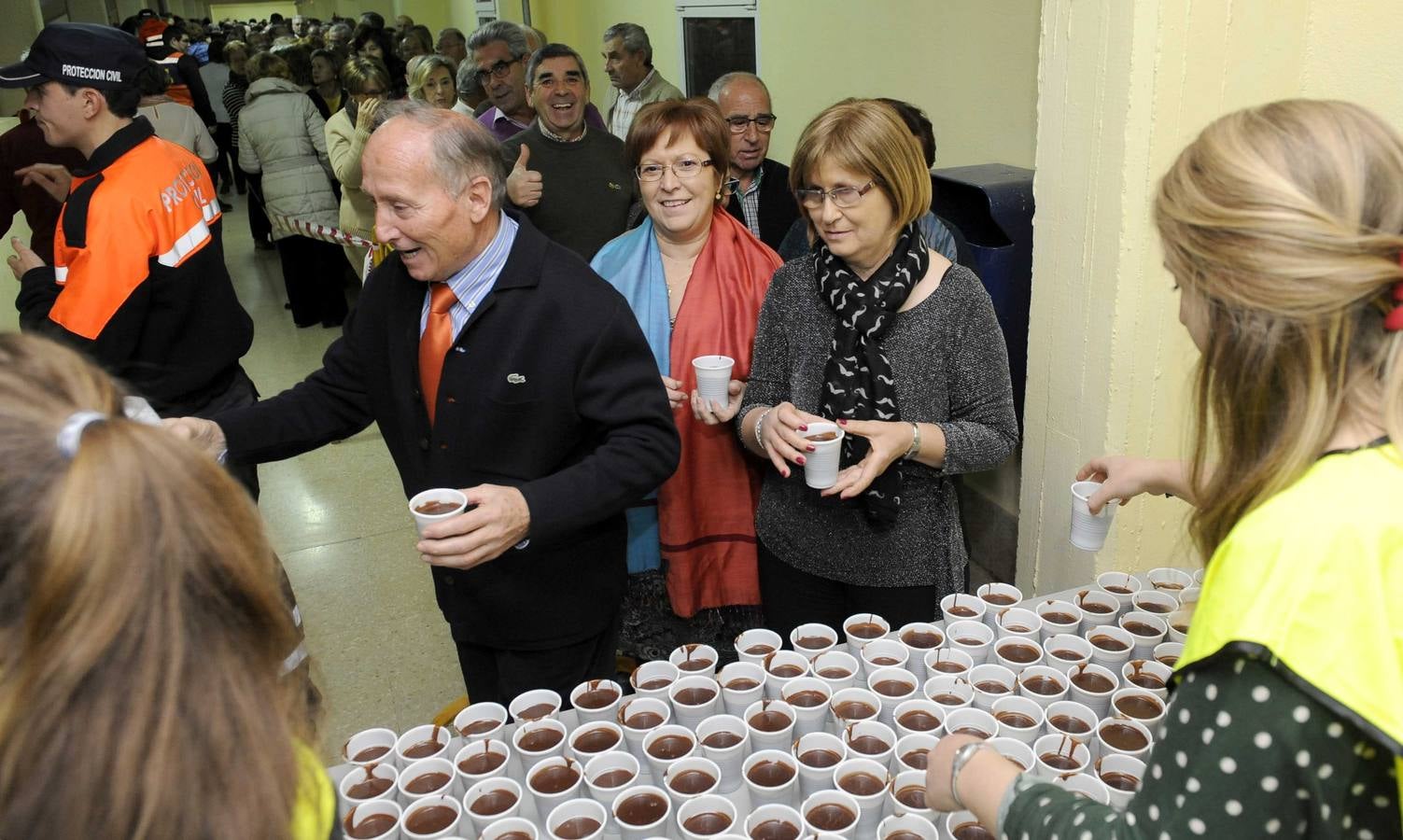Fiesta de los mayores en el pabellón Huerta del Rey