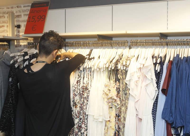 Comienzan las rebajas de invierno en Palencia