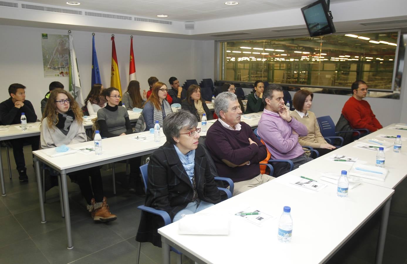 Alumnos del programa STARTinnova visitan Galletas Gullón