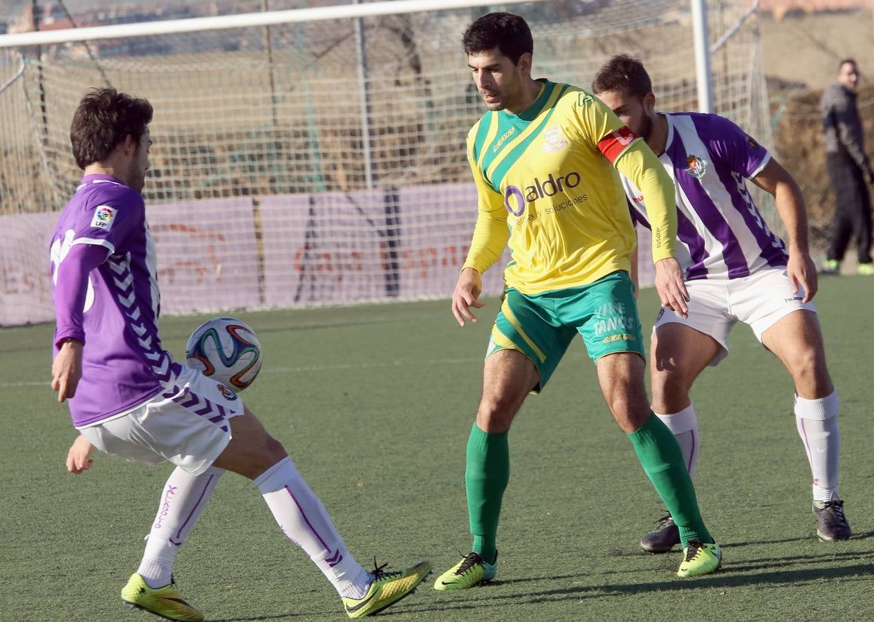 Partido de fútbol entre el Real Valladolid B y el C. D. Tropezón