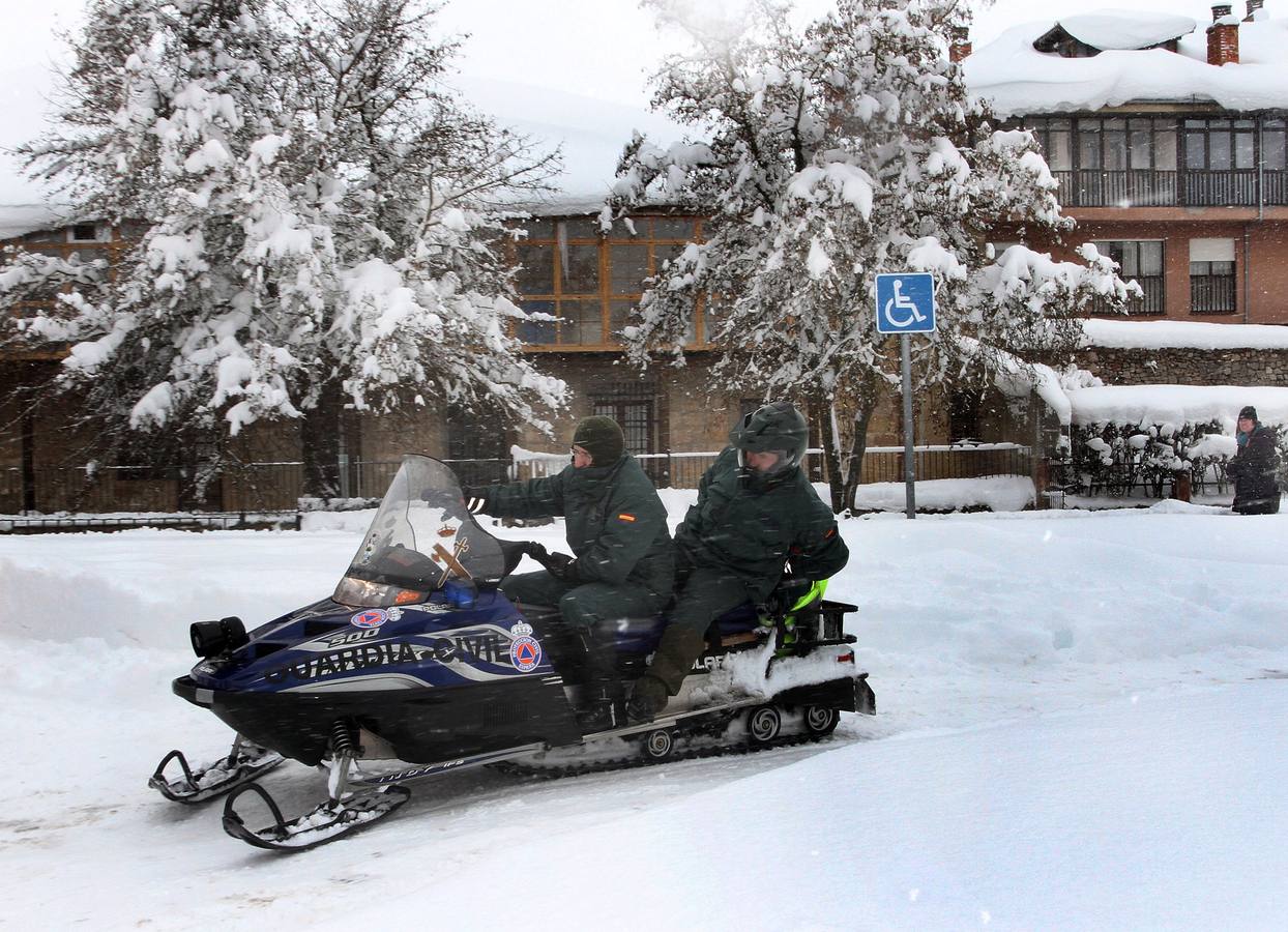 Guardo y Velilla del Río Carrión (Palencia) siguen cubiertos por la nieve