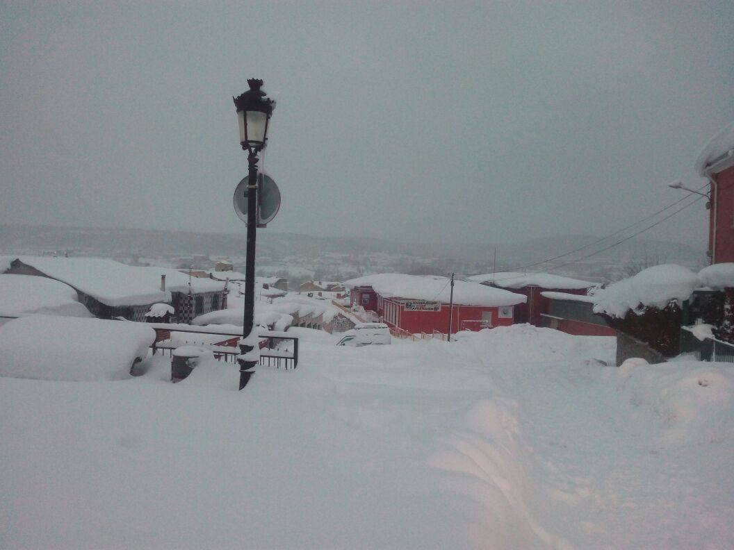 Guardo y Velilla del Río Carrión (Palencia) siguen cubiertos por la nieve