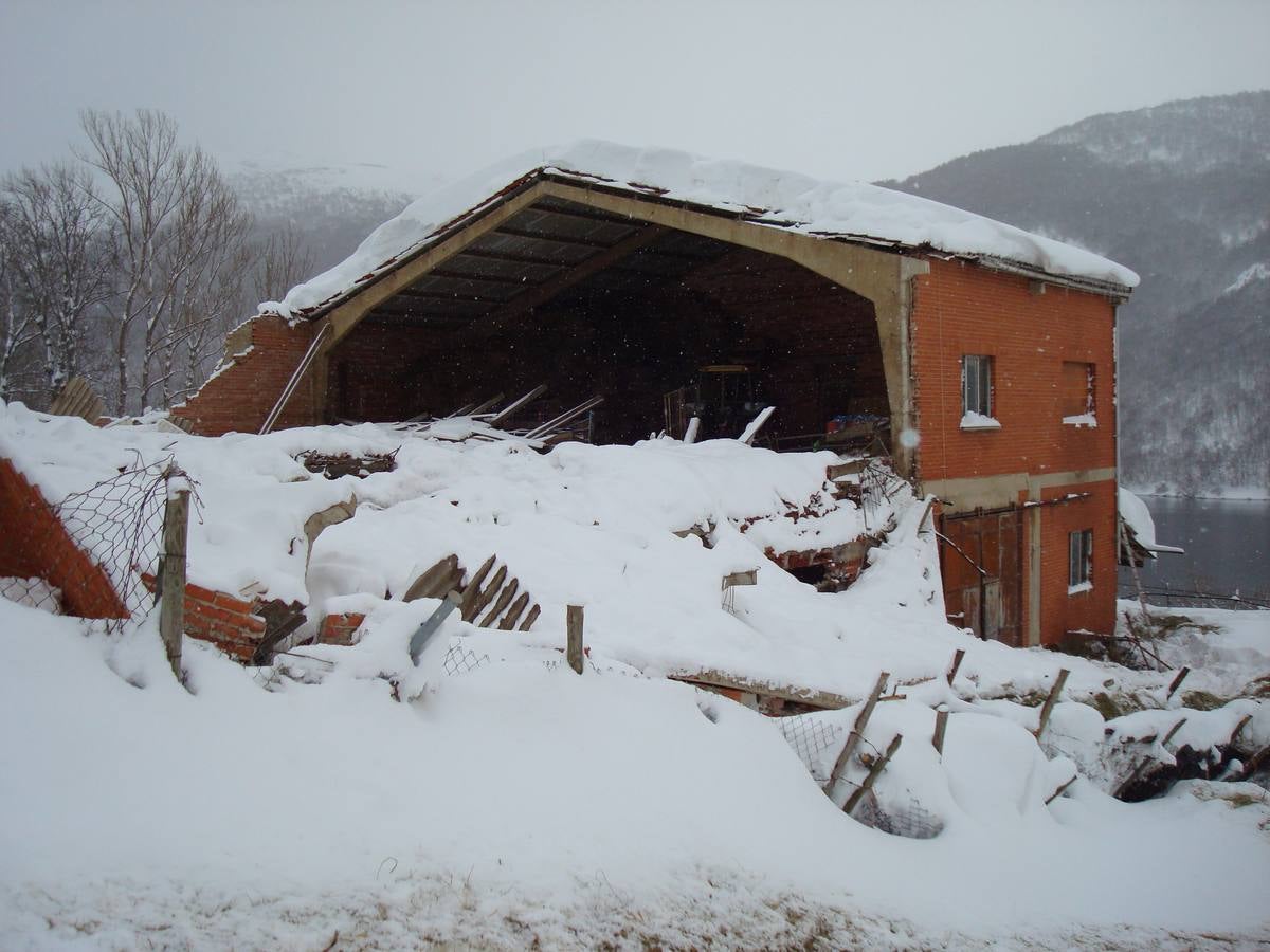 Guardo y Velilla del Río Carrión (Palencia) siguen cubiertos por la nieve