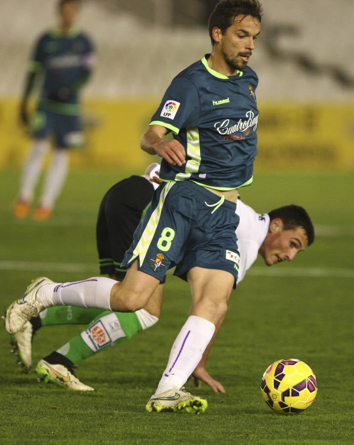 Partido de fútbol entre el Racing de Santander y el Real Valladolid (1-4)