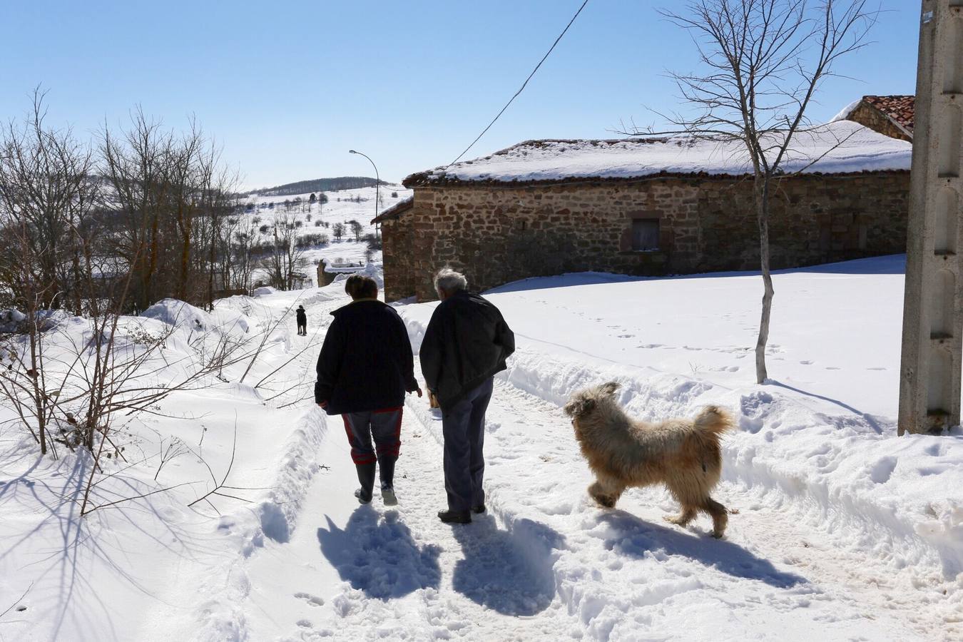 La Cruz Roja de Brañosera deja a Juan Manuel en Santa María de Nava.