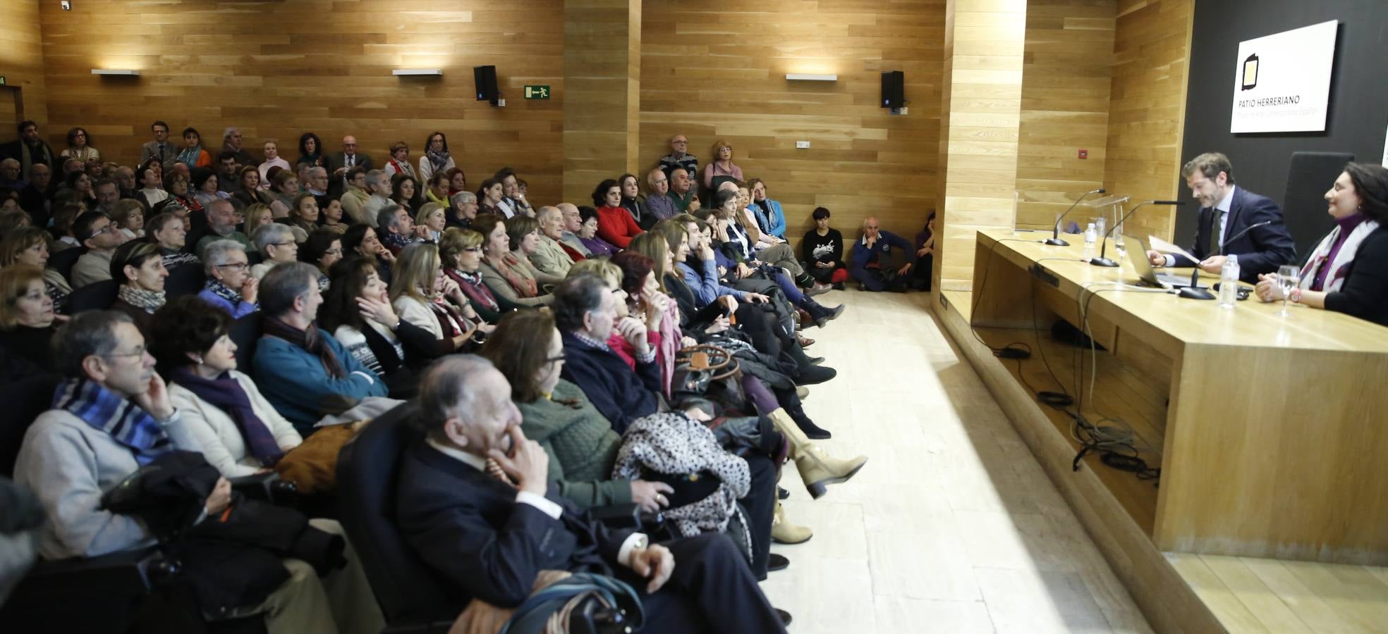 Laura Rojas-Marcos, en el Aula de Cultura de El Norte de Castilla