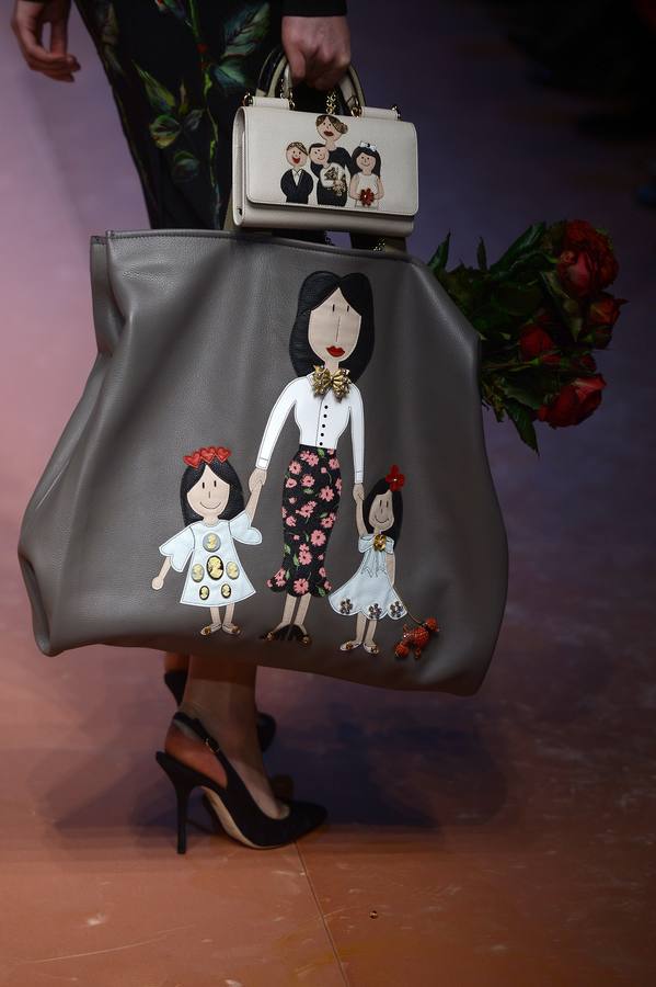 La &quot;mamma&quot; italiana inspira a Dolce &amp;amp; Gabbana