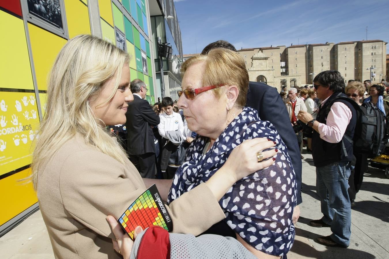 Inauguración del mural homenaje a las víctimas del terrorismo en Salamanca