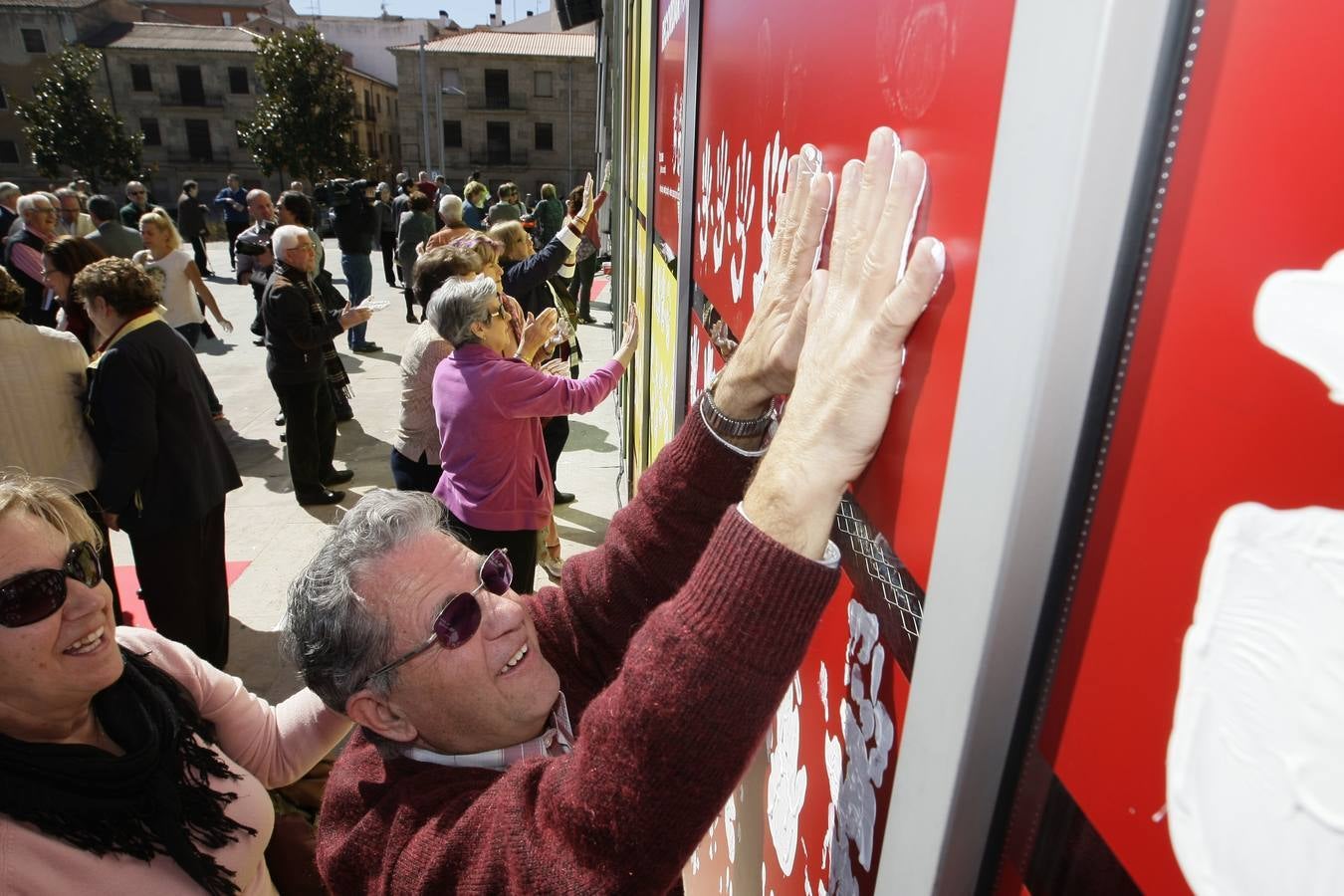 Inauguración del mural homenaje a las víctimas del terrorismo en Salamanca
