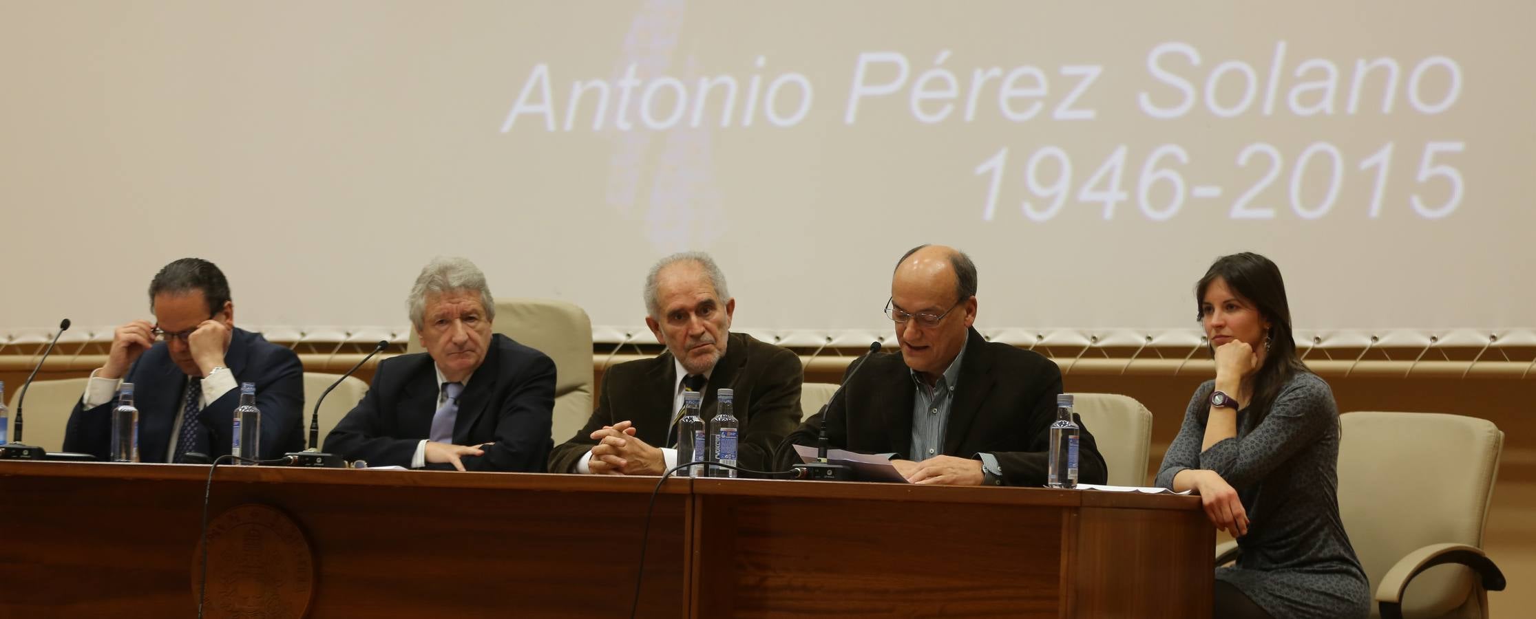 Homenaje póstumo al exdiputado del PSOE Antonio Pérez Solano