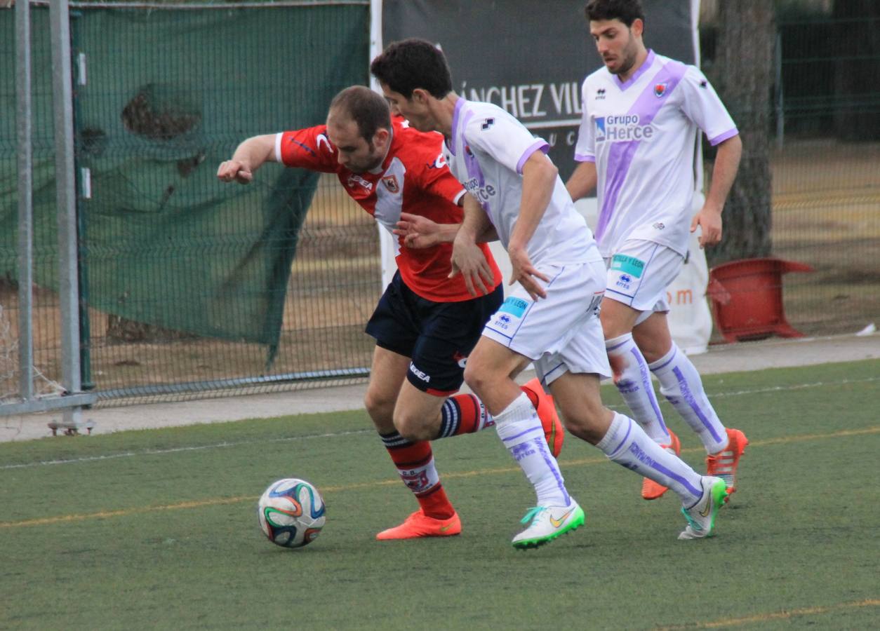 Partido de fútbol entre el Villa de Simancas y el Numancia B (0-2)